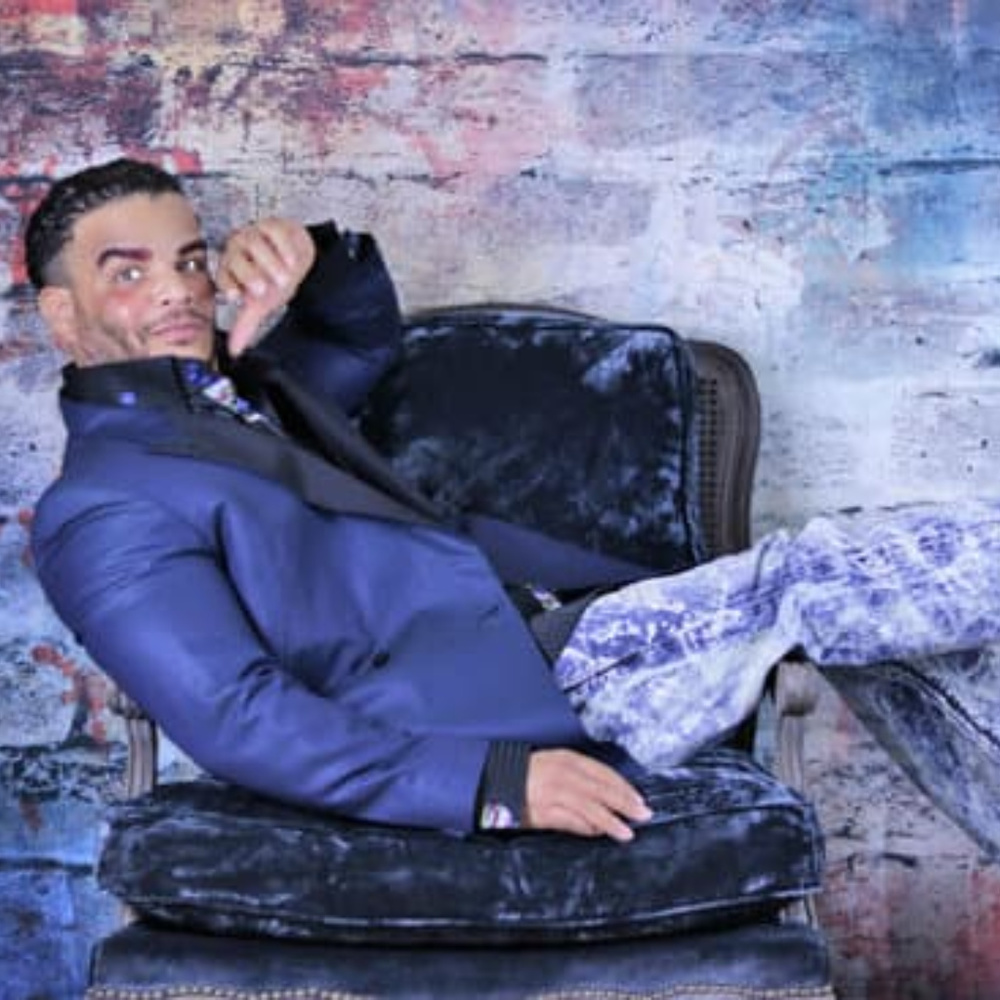 Meet your Posher, Antonio